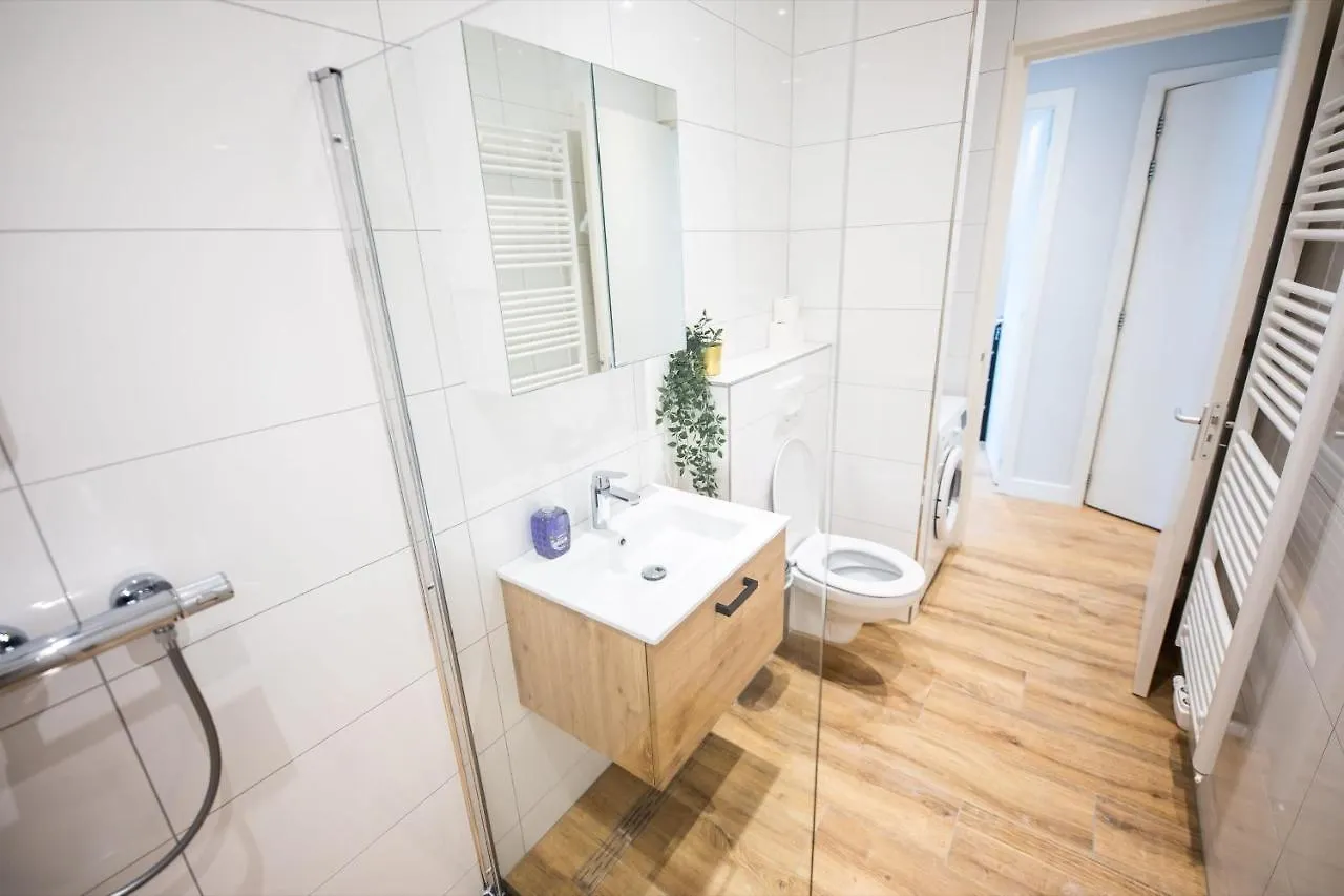 Quality 2 Bedroom Serviced Apartment 72M2 -Vp2A- Rotterdam